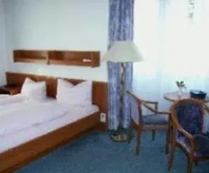 Garni Wilhelmsruher Damm Gasthof