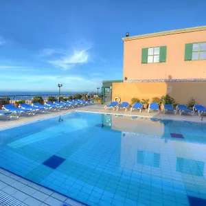 Golden Tulip Vivaldi 4*, Saint Julian's Malta